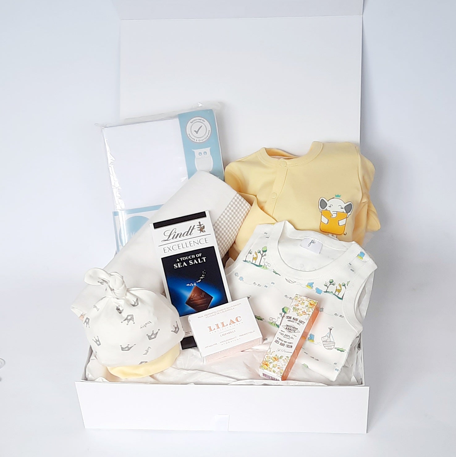 Mum & Newborn Neutral Baby Gift Box